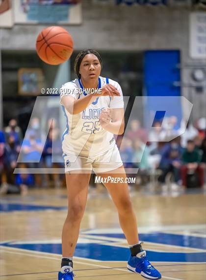 Thumbnail 2 in Sierra Canyon @ La Jolla Country Day CIF SDS Girls' Basketball Championships (California) photogallery.