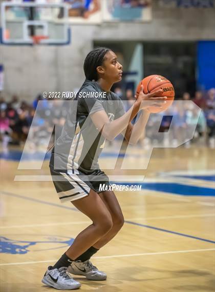 Thumbnail 1 in Sierra Canyon @ La Jolla Country Day CIF SDS Girls' Basketball Championships (California) photogallery.