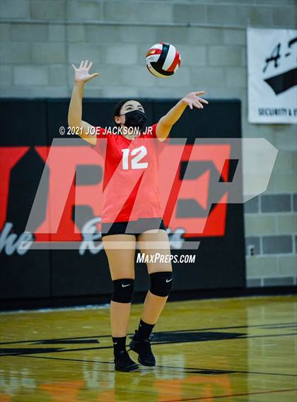 Thumbnail 2 in Empire vs Tucson High photogallery.