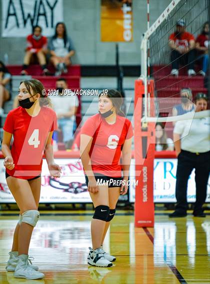 Thumbnail 3 in Empire vs Tucson High photogallery.