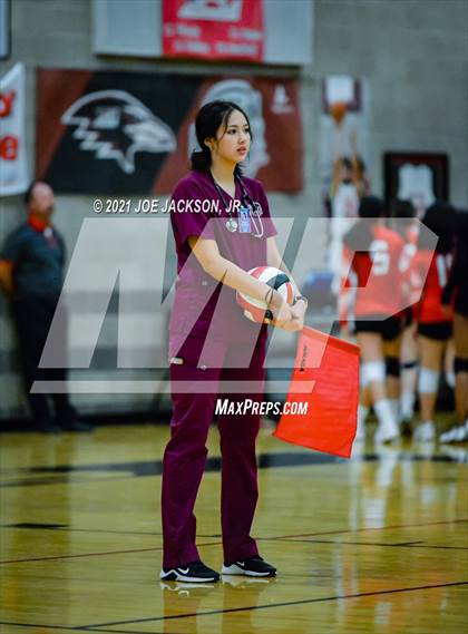 Thumbnail 3 in Empire vs Tucson High photogallery.
