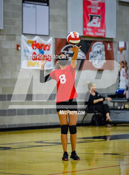 Thumbnail 2 in Empire vs Tucson High photogallery.
