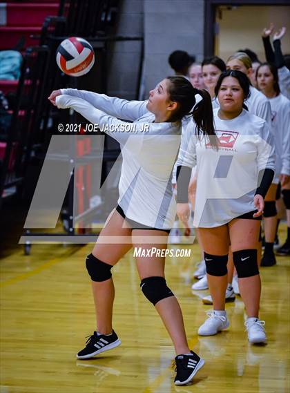 Thumbnail 2 in Empire vs Tucson High photogallery.