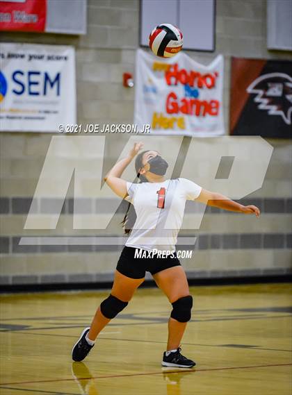 Thumbnail 2 in Empire vs Tucson High photogallery.