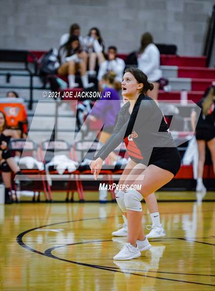 Thumbnail 2 in Empire vs Tucson High photogallery.