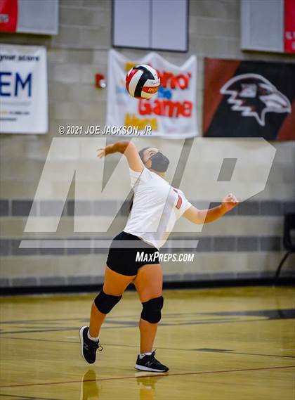 Thumbnail 3 in Empire vs Tucson High photogallery.