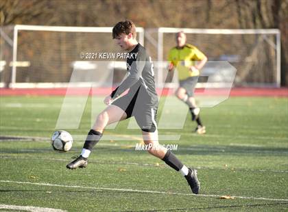 Thumbnail 3 in Darien @ Xavier (CIAC Class LL Quarterfinal) photogallery.