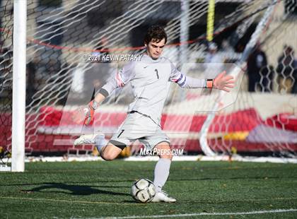 Thumbnail 3 in Darien @ Xavier (CIAC Class LL Quarterfinal) photogallery.