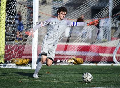 Thumbnail 1 in Darien @ Xavier (CIAC Class LL Quarterfinal) photogallery.
