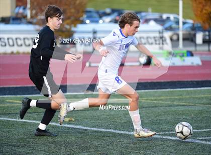 Thumbnail 2 in Darien @ Xavier (CIAC Class LL Quarterfinal) photogallery.