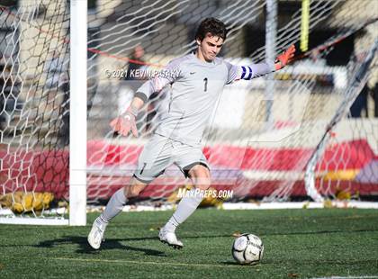 Thumbnail 2 in Darien @ Xavier (CIAC Class LL Quarterfinal) photogallery.