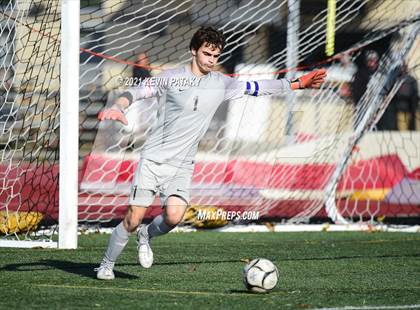 Thumbnail 1 in Darien @ Xavier (CIAC Class LL Quarterfinal) photogallery.