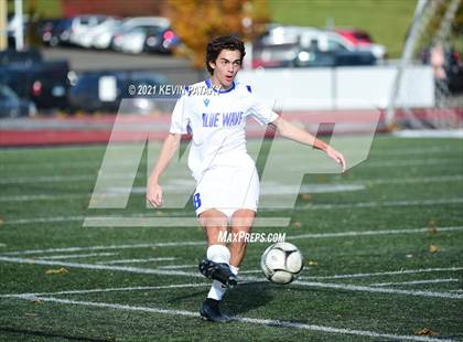 Thumbnail 3 in Darien @ Xavier (CIAC Class LL Quarterfinal) photogallery.