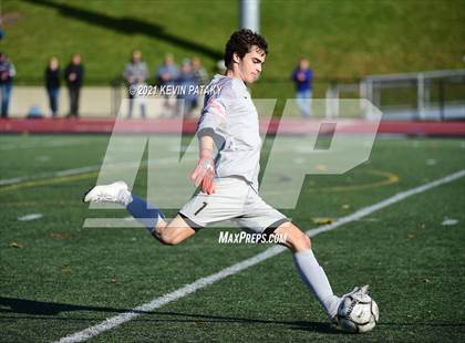 Thumbnail 1 in Darien @ Xavier (CIAC Class LL Quarterfinal) photogallery.