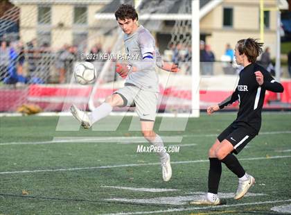 Thumbnail 2 in Darien @ Xavier (CIAC Class LL Quarterfinal) photogallery.
