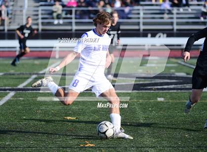 Thumbnail 3 in Darien @ Xavier (CIAC Class LL Quarterfinal) photogallery.