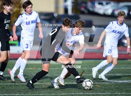 Thumbnail 3 in Darien @ Xavier (CIAC Class LL Quarterfinal) photogallery.