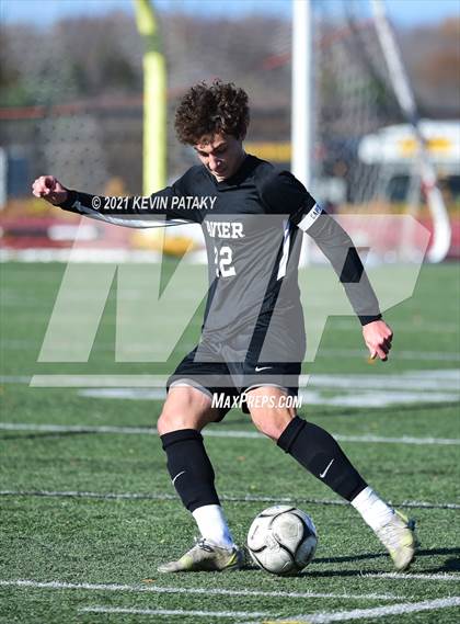 Thumbnail 3 in Darien @ Xavier (CIAC Class LL Quarterfinal) photogallery.