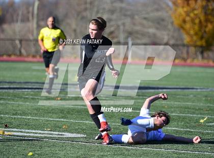 Thumbnail 3 in Darien @ Xavier (CIAC Class LL Quarterfinal) photogallery.