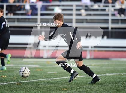 Thumbnail 3 in Darien @ Xavier (CIAC Class LL Quarterfinal) photogallery.