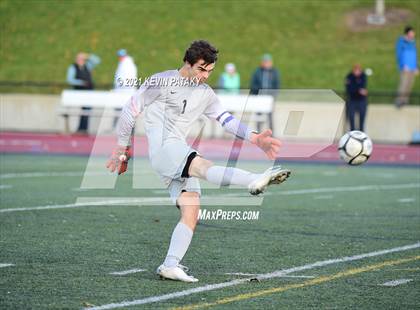 Thumbnail 3 in Darien @ Xavier (CIAC Class LL Quarterfinal) photogallery.