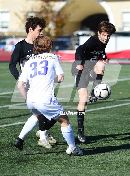 Thumbnail 3 in Darien @ Xavier (CIAC Class LL Quarterfinal) photogallery.