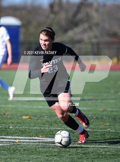 Thumbnail 3 in Darien @ Xavier (CIAC Class LL Quarterfinal) photogallery.