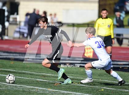 Thumbnail 2 in Darien @ Xavier (CIAC Class LL Quarterfinal) photogallery.