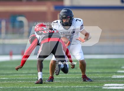 Thumbnail 1 in Truman vs Raytown South (Grain Valley Jamboree) photogallery.