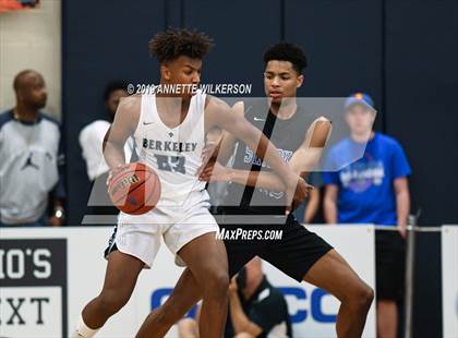 Thumbnail 2 in Berkeley Prep vs. University (ARS/Rescue Rooter National Hoopfest) photogallery.