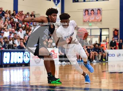 Thumbnail 2 in Berkeley Prep vs. University (ARS/Rescue Rooter National Hoopfest) photogallery.
