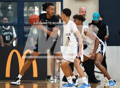 Thumbnail 2 in Berkeley Prep vs. University (ARS/Rescue Rooter National Hoopfest) photogallery.