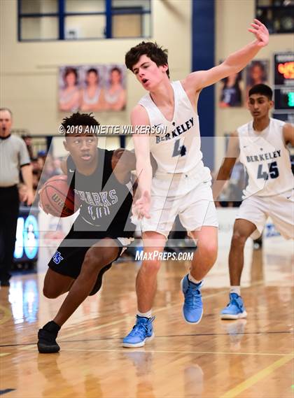 Thumbnail 2 in Berkeley Prep vs. University (ARS/Rescue Rooter National Hoopfest) photogallery.