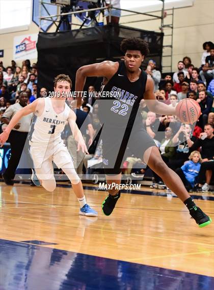 Thumbnail 1 in Berkeley Prep vs. University (ARS/Rescue Rooter National Hoopfest) photogallery.