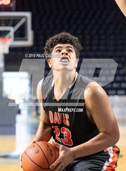 Thumbnail 1 in Kentwood vs. Davis (King's Showcase) photogallery.