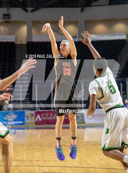 Thumbnail 2 in Kentwood vs. Davis (King's Showcase) photogallery.