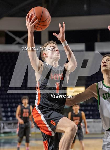 Thumbnail 3 in Kentwood vs. Davis (King's Showcase) photogallery.