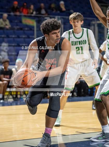 Thumbnail 3 in Kentwood vs. Davis (King's Showcase) photogallery.