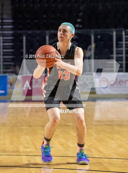 Thumbnail 3 in Kentwood vs. Davis (King's Showcase) photogallery.