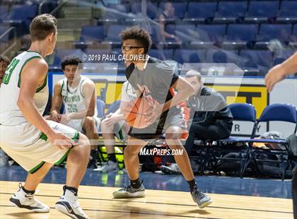 Thumbnail 3 in Kentwood vs. Davis (King's Showcase) photogallery.