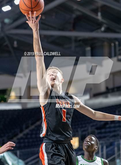 Thumbnail 1 in Kentwood vs. Davis (King's Showcase) photogallery.