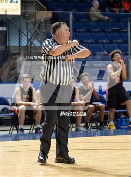 Thumbnail 1 in Kentwood vs. Davis (King's Showcase) photogallery.