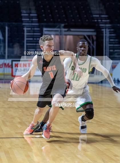 Thumbnail 2 in Kentwood vs. Davis (King's Showcase) photogallery.