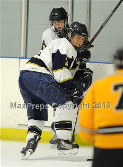 Thumbnail 3 in Hand @ Notre Dame-Fairfield (Carrano Cup Final) photogallery.