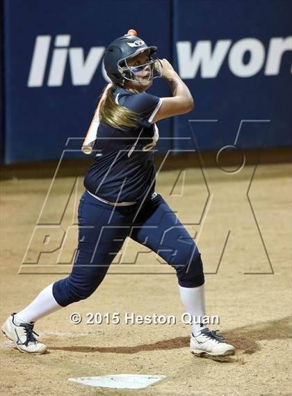 Thumbnail 1 in Yucaipa vs. Mission Viejo (CIF-SS D1 Final) photogallery.