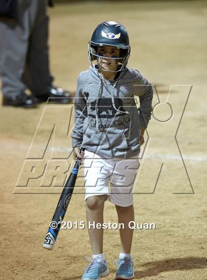 Thumbnail 1 in Yucaipa vs. Mission Viejo (CIF-SS D1 Final) photogallery.