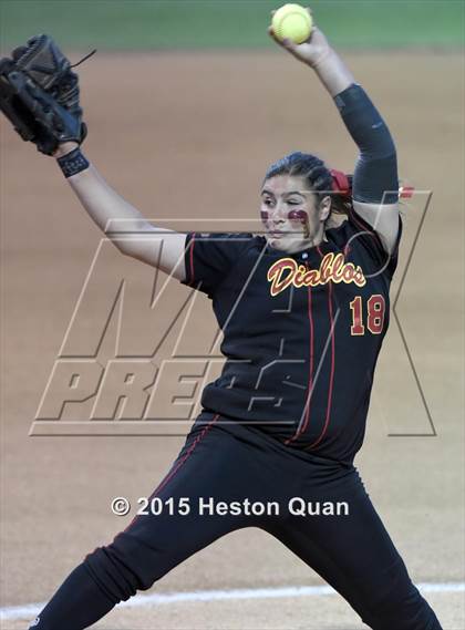 Thumbnail 2 in Yucaipa vs. Mission Viejo (CIF-SS D1 Final) photogallery.