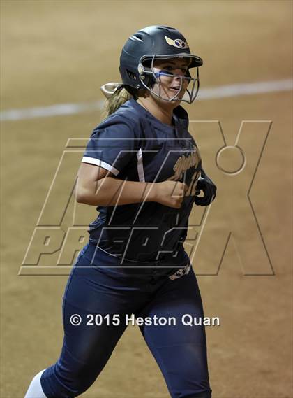 Thumbnail 2 in Yucaipa vs. Mission Viejo (CIF-SS D1 Final) photogallery.