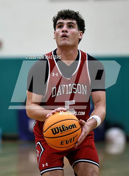 Thumbnail 1 in Davidson Day @ Myers Park (George Lynch Invitational) photogallery.