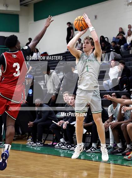 Thumbnail 2 in Davidson Day @ Myers Park (George Lynch Invitational) photogallery.